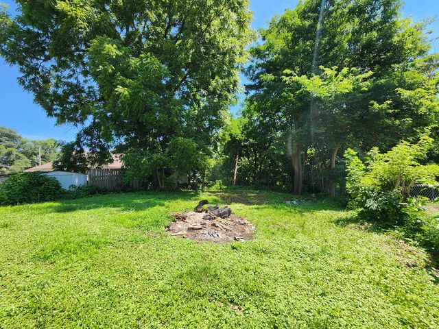 1209 Gaines Street, Davenport, IA 52804