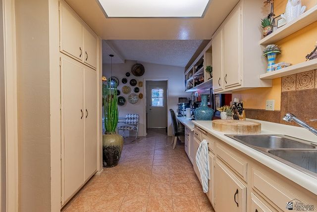 1400 E Laguna Pl, Yuma, AZ 85365