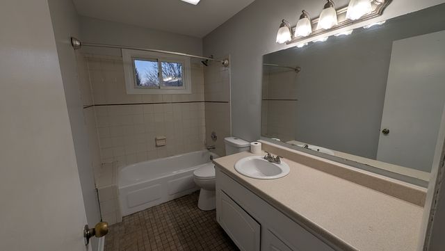 117 Galewood Drive, Bolingbrook, IL 60440