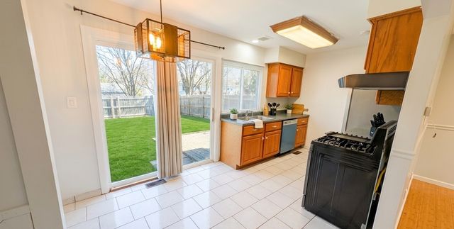 117 Galewood Drive, Bolingbrook, IL 60440