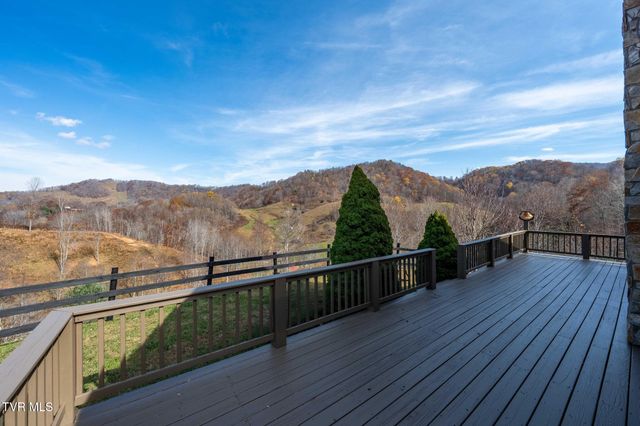 1148 Drakes Creek Road, Trade, TN 37691