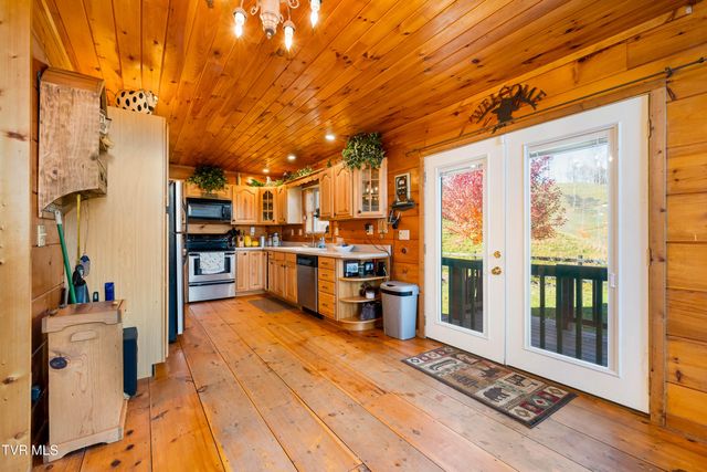 1148 Drakes Creek Road, Trade, TN 37691