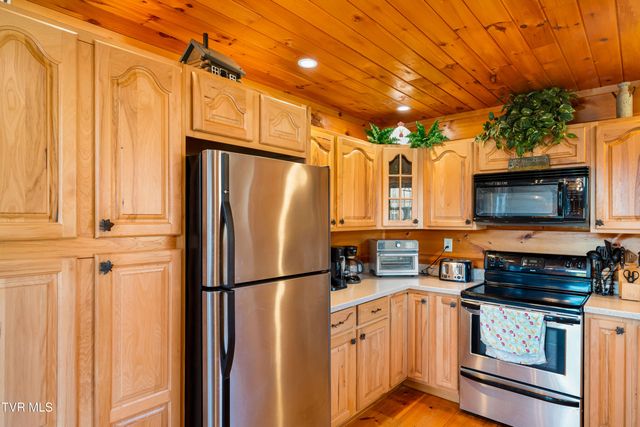1148 Drakes Creek Road, Trade, TN 37691