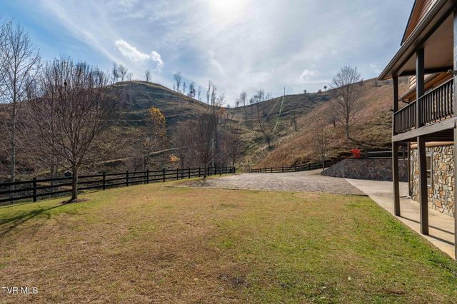 1148 Drakes Creek Road, Trade, TN 37691