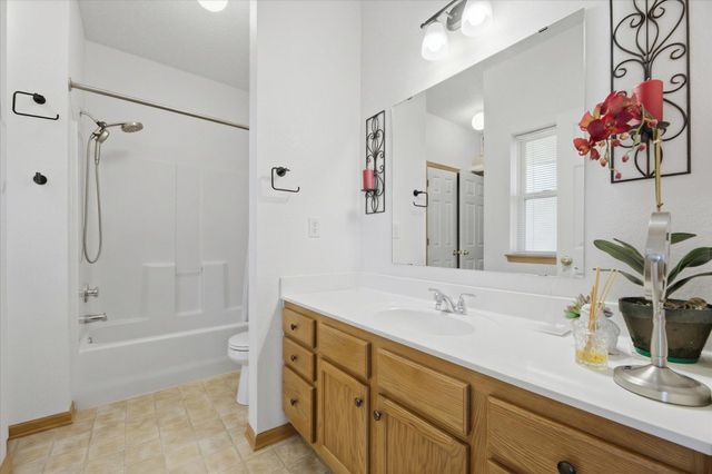 1776 Maryland Avenue E 106, Saint Paul, MN 55106