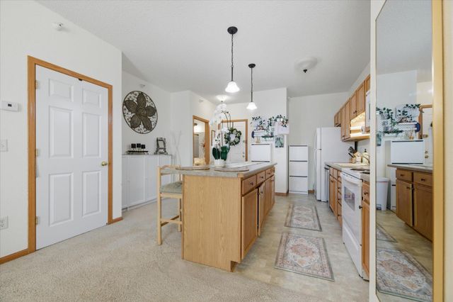 1776 Maryland Avenue E 106, Saint Paul, MN 55106