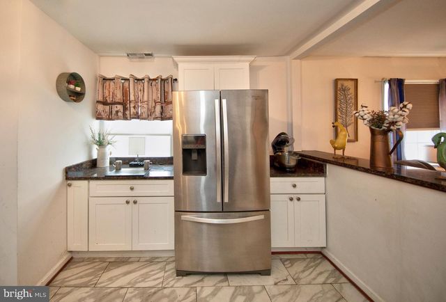 2 STRUT CT, Baltimore, MD 21220