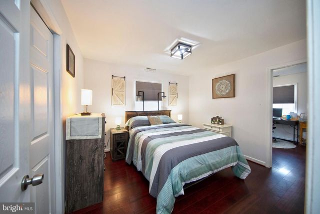 2 STRUT CT, Baltimore, MD 21220