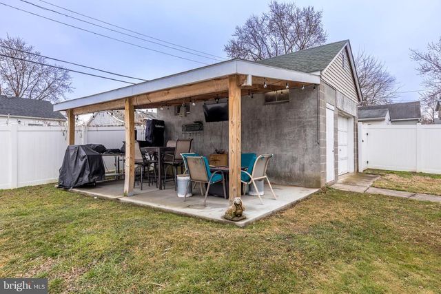 2 STRUT CT, Baltimore, MD 21220