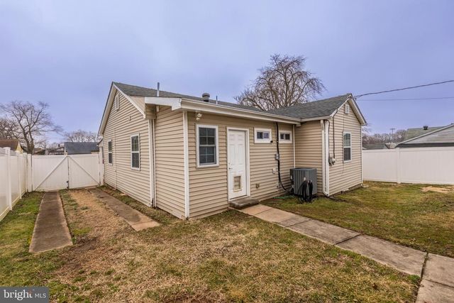 2 STRUT CT, Baltimore, MD 21220