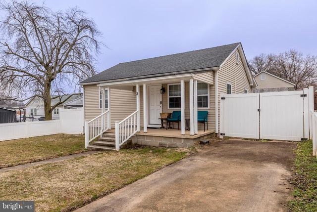 2 STRUT CT, Baltimore, MD 21220