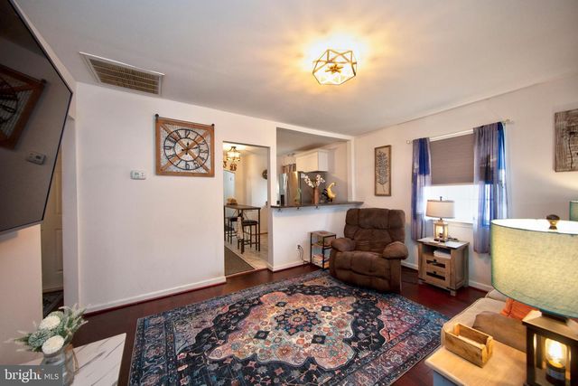 2 STRUT CT, Baltimore, MD 21220