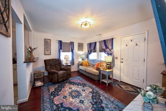 2 STRUT CT, Baltimore, MD 21220