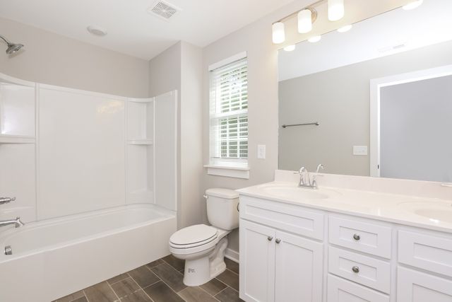 5307 Nancy Seward Dr, Murfreesboro, TN 37129