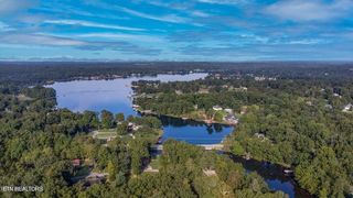 1564 E Cherokee Road E Rd, Crossville, TN 38572