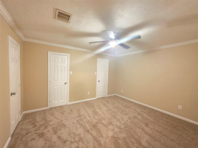 801 Queenswood, Montgomery, TX 77316