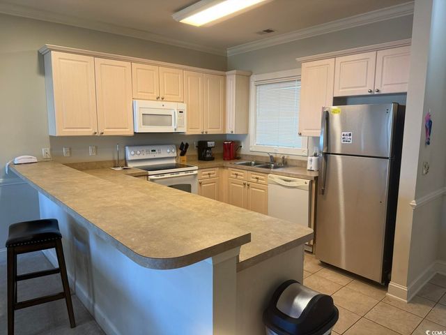 4891 Luster Leaf Cir Apt 303, Myrtle Beach, SC 29577