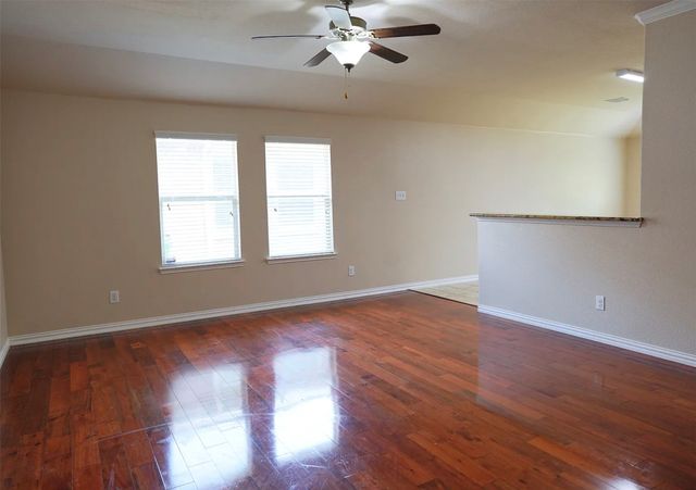 9000 Holliday Lane, Aubrey, TX 76227