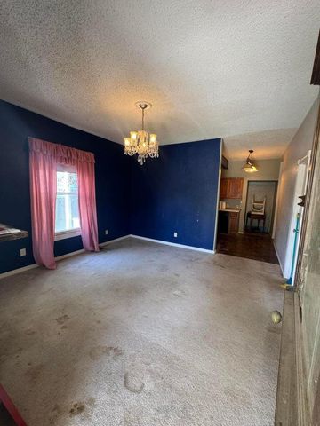 1111 W Walnut Street, Springfield, MO 65806