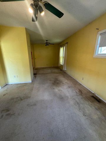 1111 W Walnut Street, Springfield, MO 65806