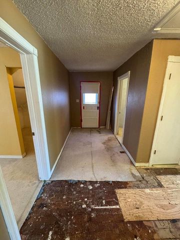 1111 W Walnut Street, Springfield, MO 65806