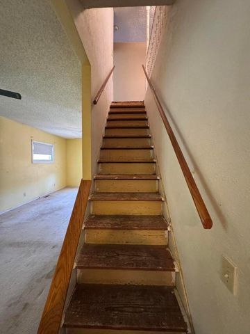 1111 W Walnut Street, Springfield, MO 65806