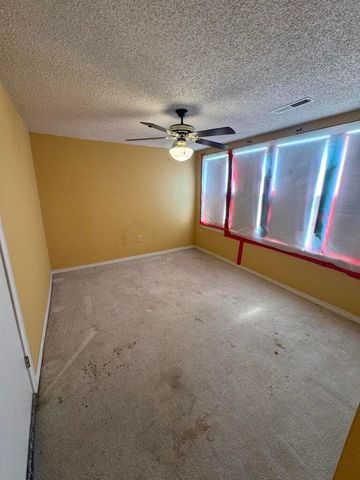 1111 W Walnut Street, Springfield, MO 65806