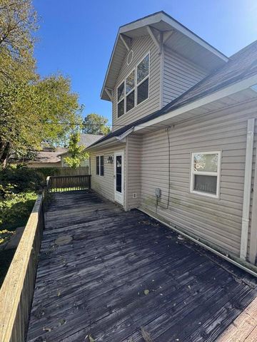 1111 W Walnut Street, Springfield, MO 65806