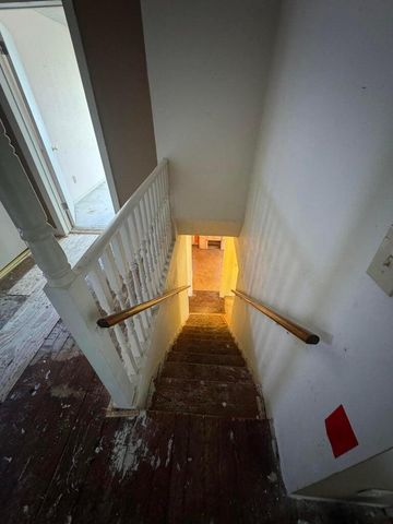 1111 W Walnut Street, Springfield, MO 65806