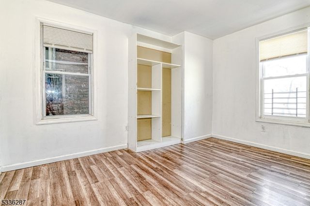 43 S 9th St, Newark City, NJ 07107