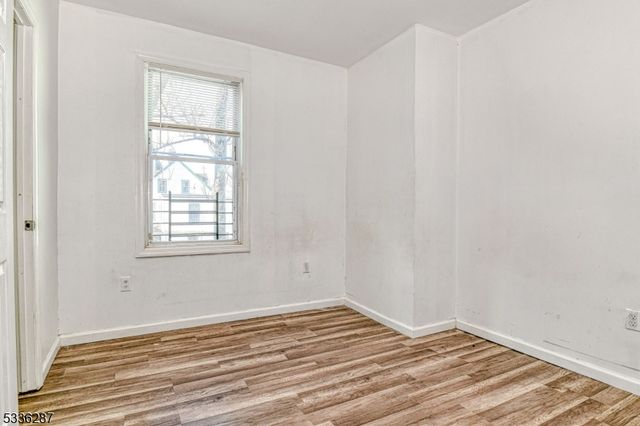 43 S 9th St, Newark City, NJ 07107