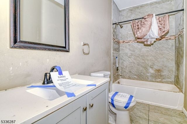 43 S 9th St, Newark City, NJ 07107