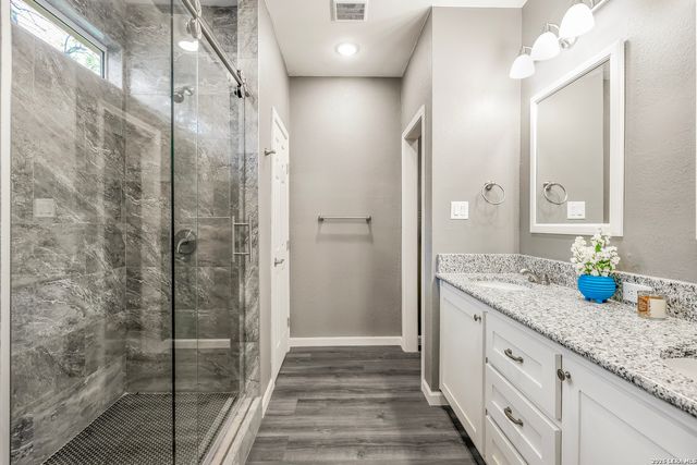 330 cooper, San Antonio, TX 78210