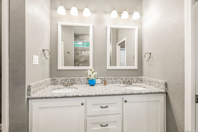 330 cooper, San Antonio, TX 78210