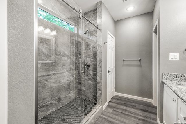 330 cooper, San Antonio, TX 78210