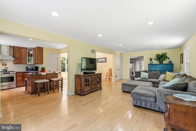 492 OAKSHADE RD, Shamong, NJ 08088