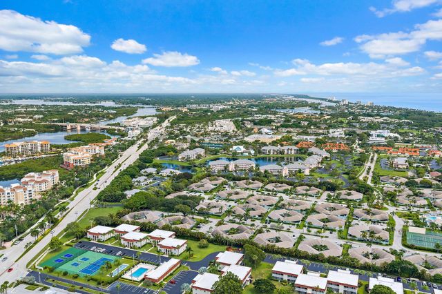 1127 E Seminole Avenue 24b, Jupiter, FL 33477