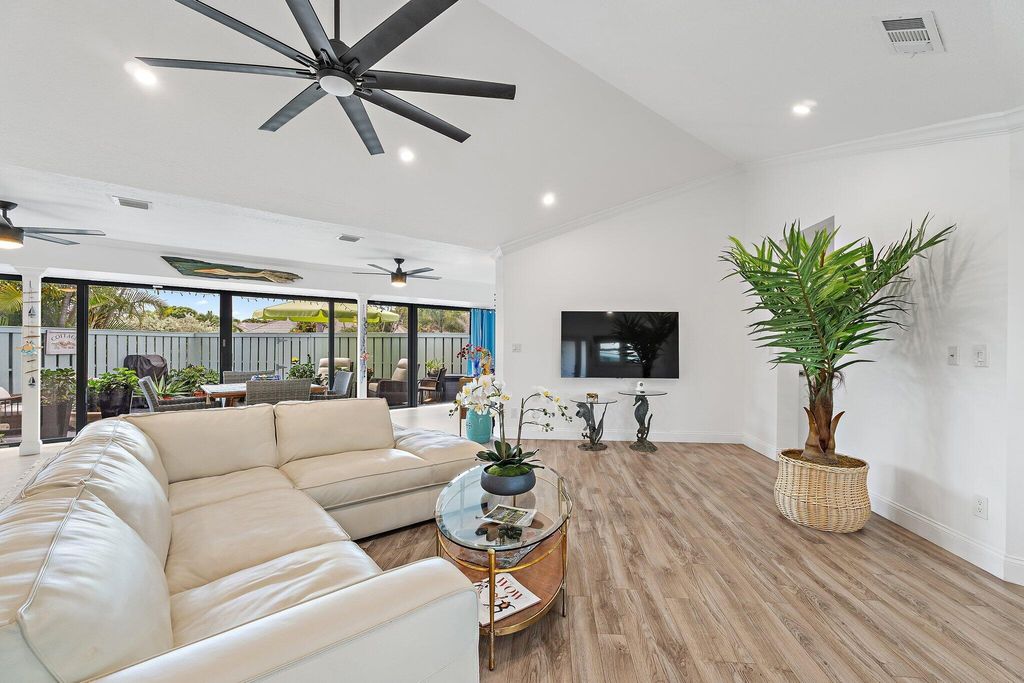 1127 E Seminole Avenue 24b, Jupiter, FL 33477