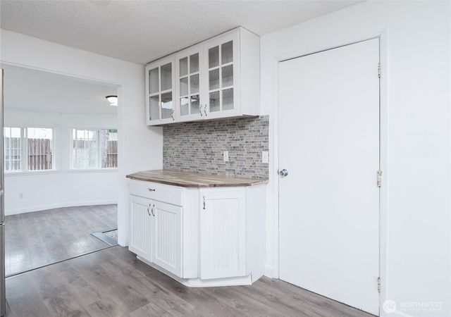 6852 Dutch Haven Drive, Lynden, WA 98264
