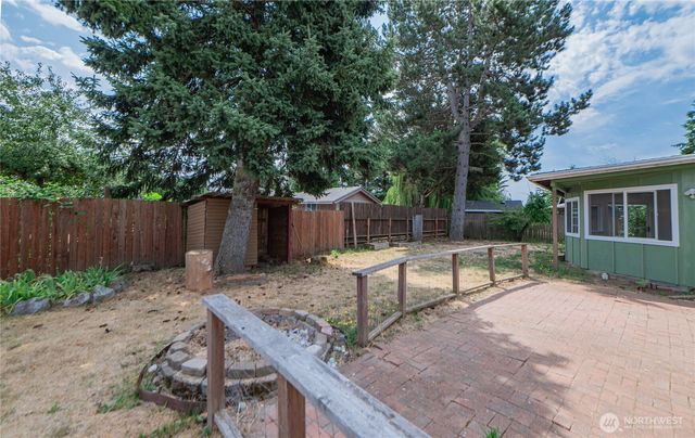 6852 Dutch Haven Drive, Lynden, WA 98264