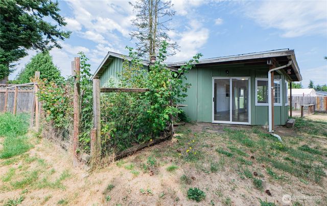 6852 Dutch Haven Drive, Lynden, WA 98264