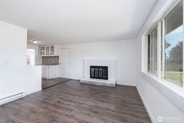 6852 Dutch Haven Drive, Lynden, WA 98264