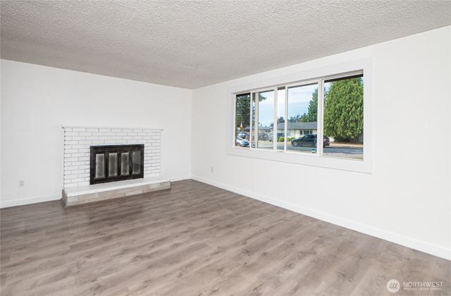 6852 Dutch Haven Drive, Lynden, WA 98264