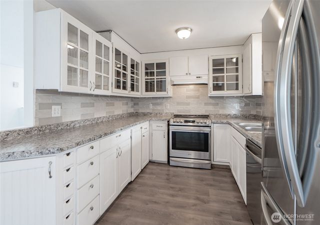 6852 Dutch Haven Drive, Lynden, WA 98264