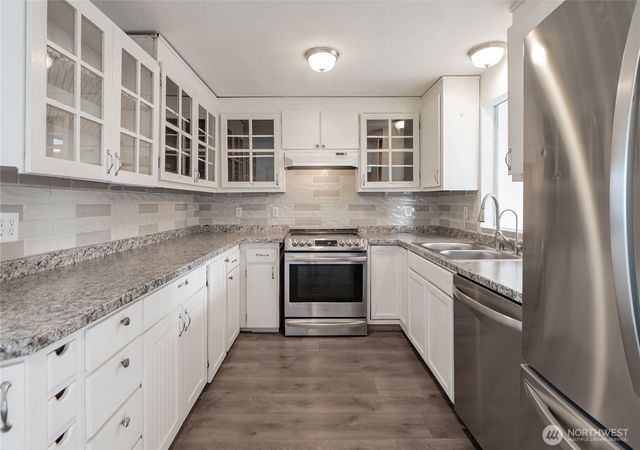 6852 Dutch Haven Drive, Lynden, WA 98264