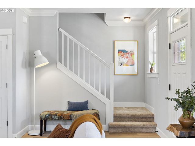 8952 N FORTUNE Ave, Portland, OR 97203