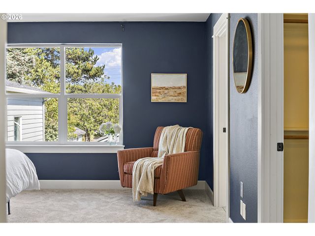 8952 N FORTUNE Ave, Portland, OR 97203