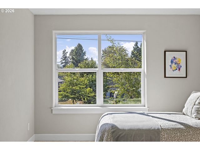 8952 N FORTUNE Ave, Portland, OR 97203