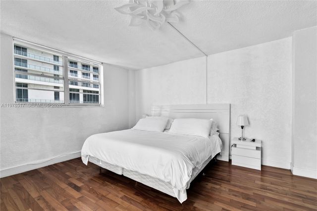 4001 S Ocean Dr 12R, Hollywood, FL 33019