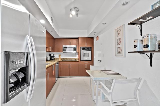 4001 S Ocean Dr 12R, Hollywood, FL 33019